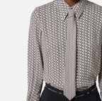 Camicia in georgette stampata con cravatta