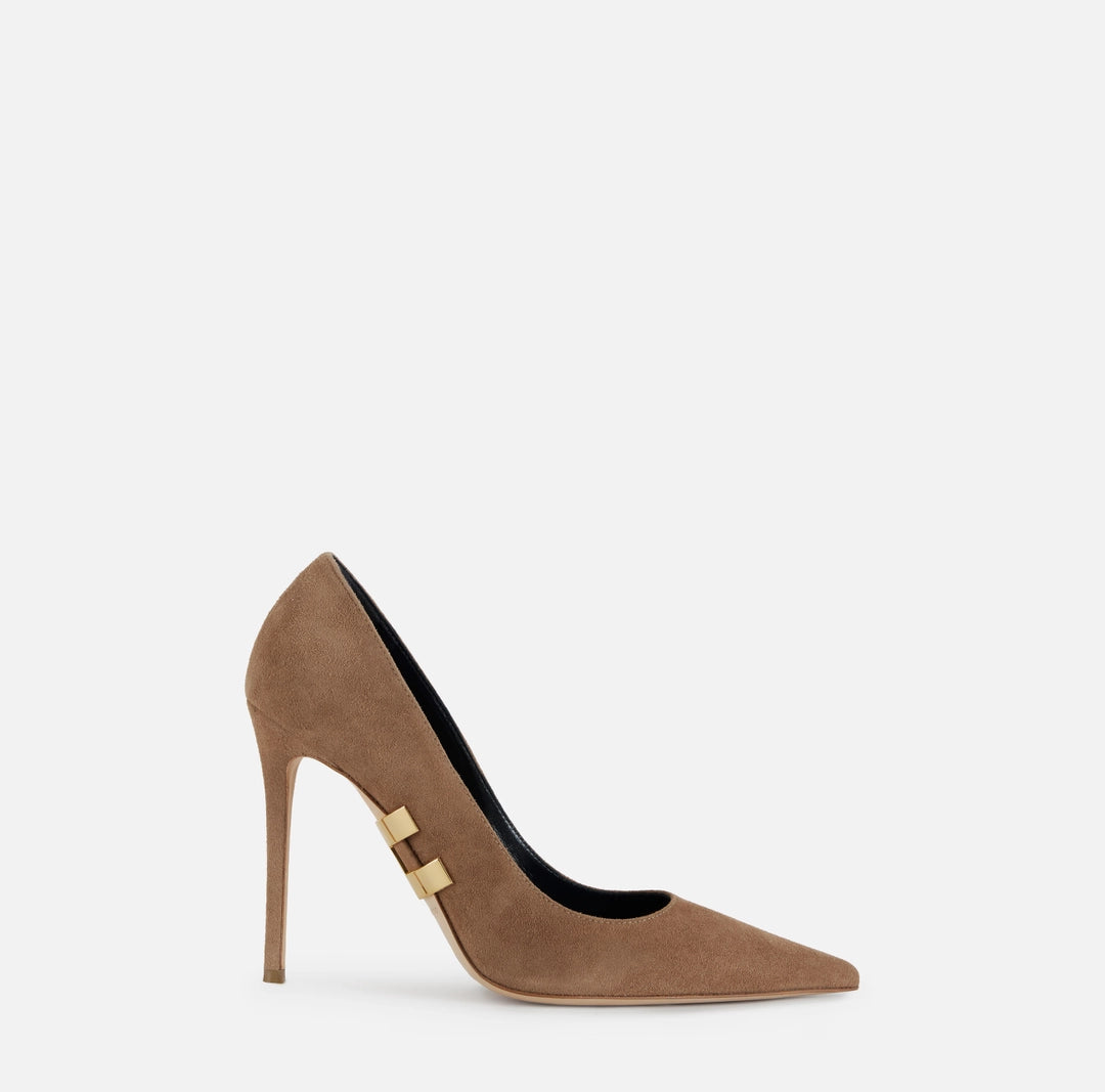 Décolleté in suede con logo gioiello